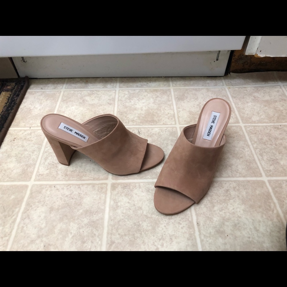 Tan/blush heeled slides Steve Madden